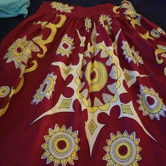 Skirt - Picture 2 of 2